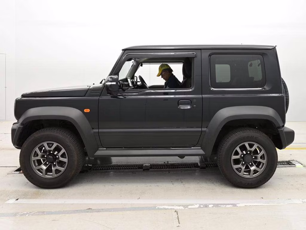 SUZUKI JIMNY SIERRA