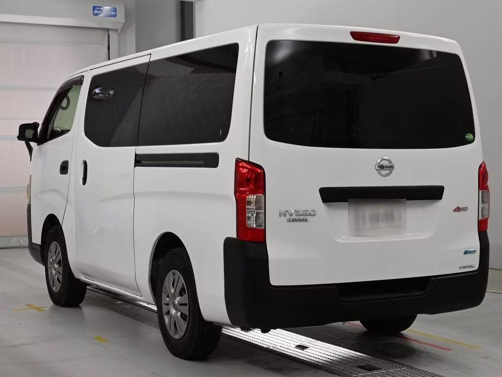 NISSAN NV350 CARAVAN