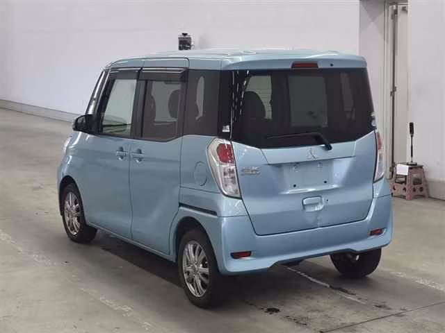 MITSUBISHI EK SPACE