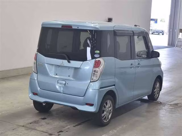 MITSUBISHI EK SPACE