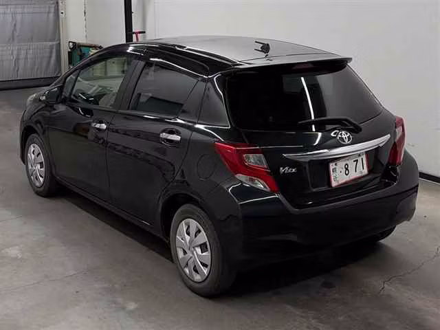 TOYOTA VITZ