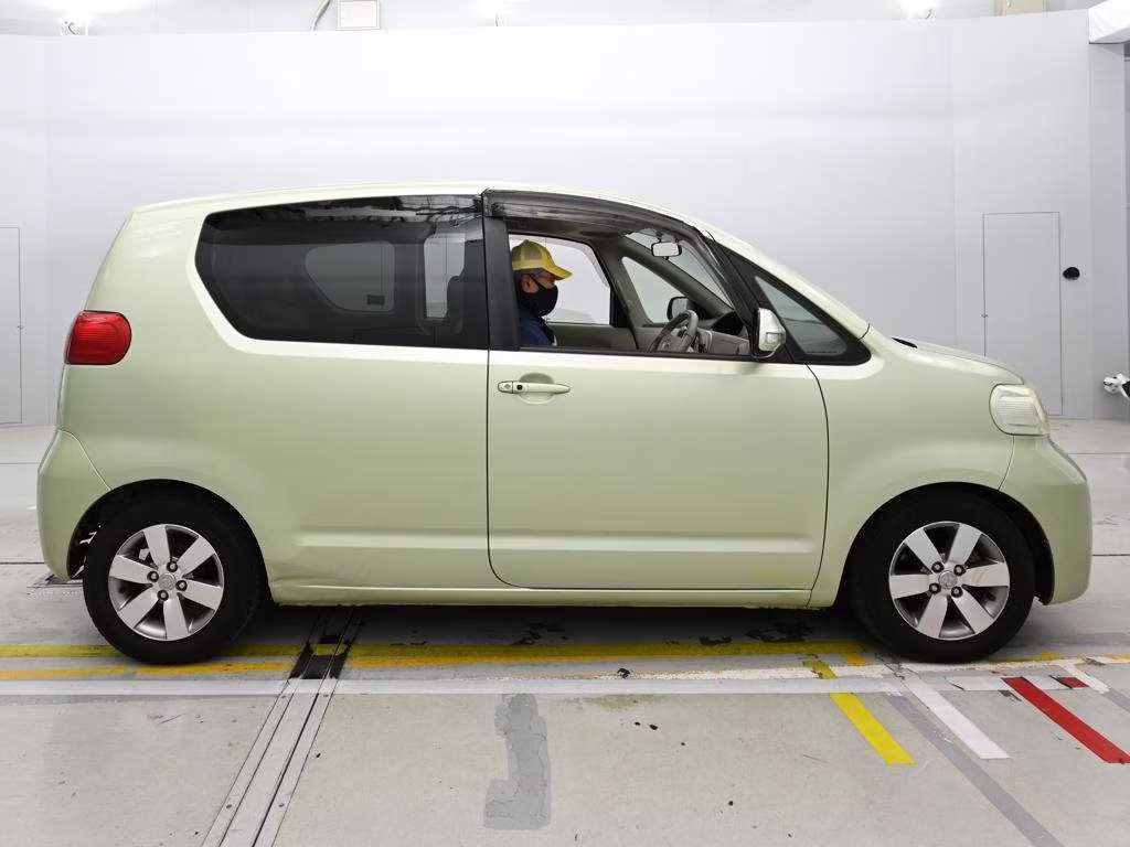 TOYOTA PORTE