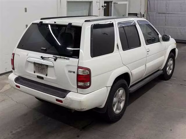 NISSAN TERRANO