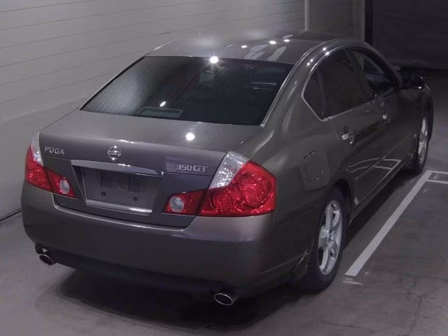 NISSAN FUGA