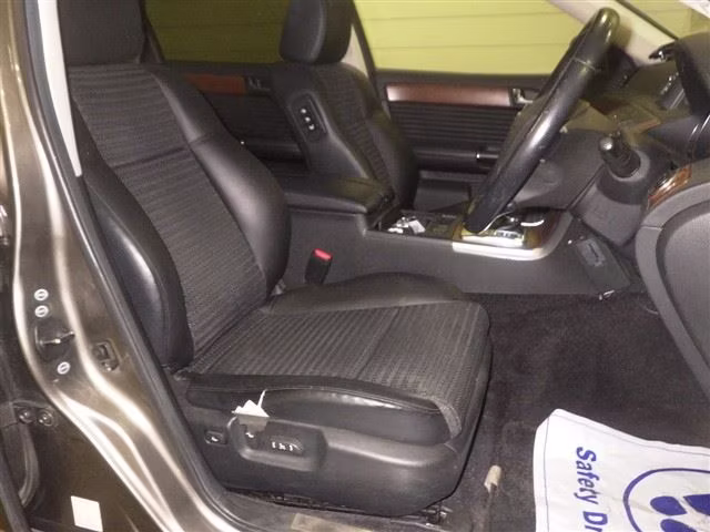 NISSAN FUGA
