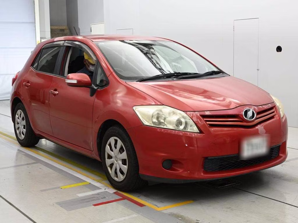 TOYOTA AURIS