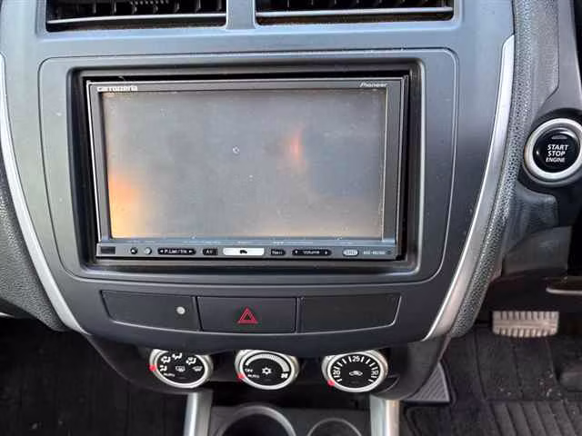 MITSUBISHI RVR