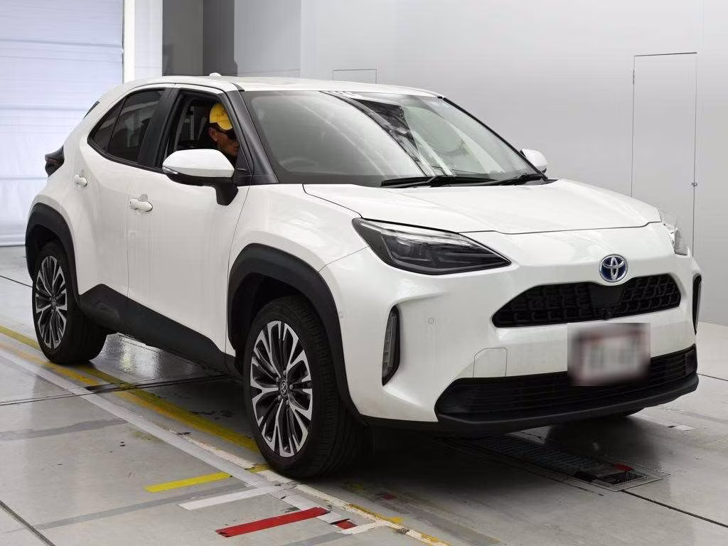 TOYOTA YARIS CROSS