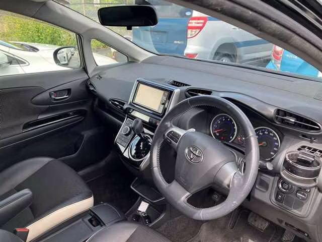 TOYOTA WISH