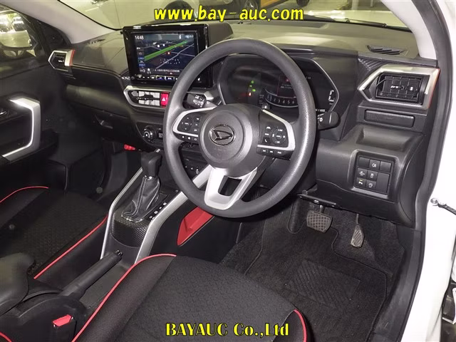 DAIHATSU ROCKY