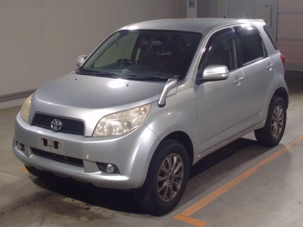 TOYOTA RUSH
