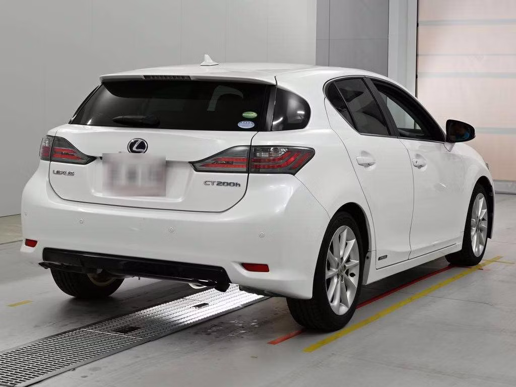 LEXUS CT200H