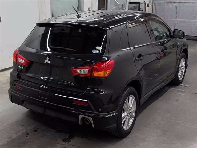 MITSUBISHI RVR