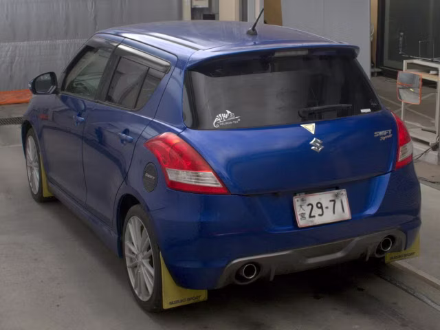 SUZUKI SWIFT