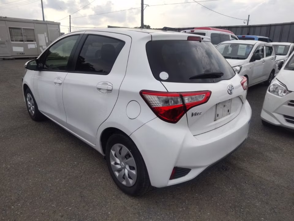TOYOTA VITZ
