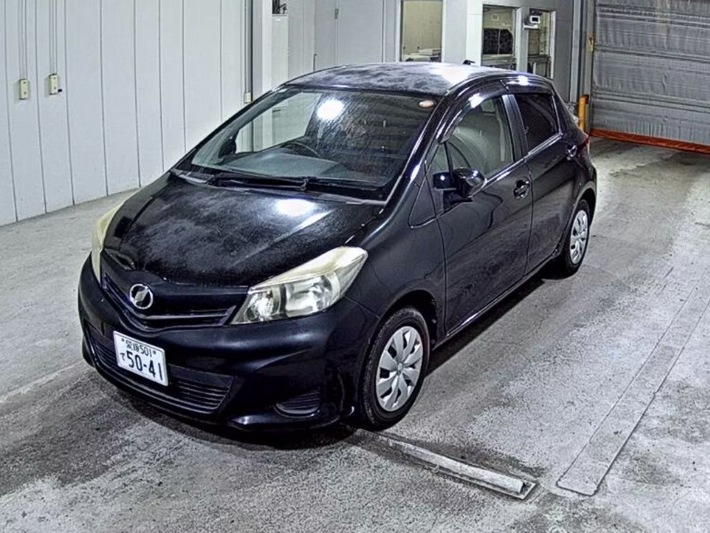 TOYOTA VITZ