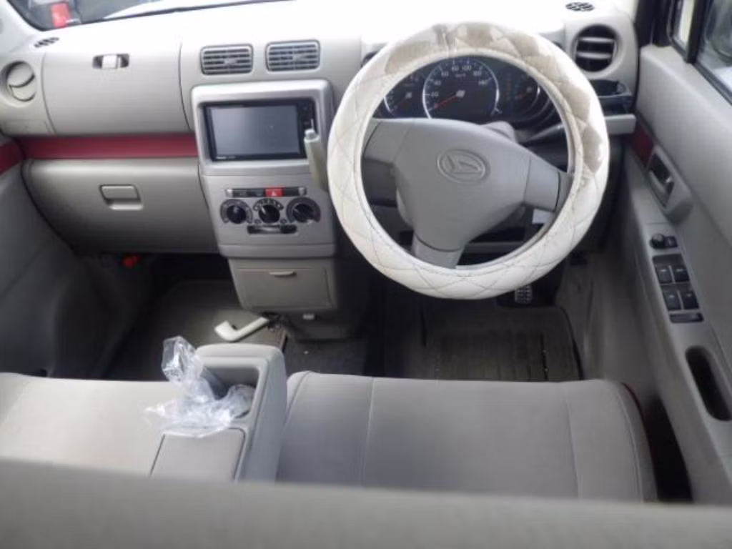 DAIHATSU MOVE CONTE