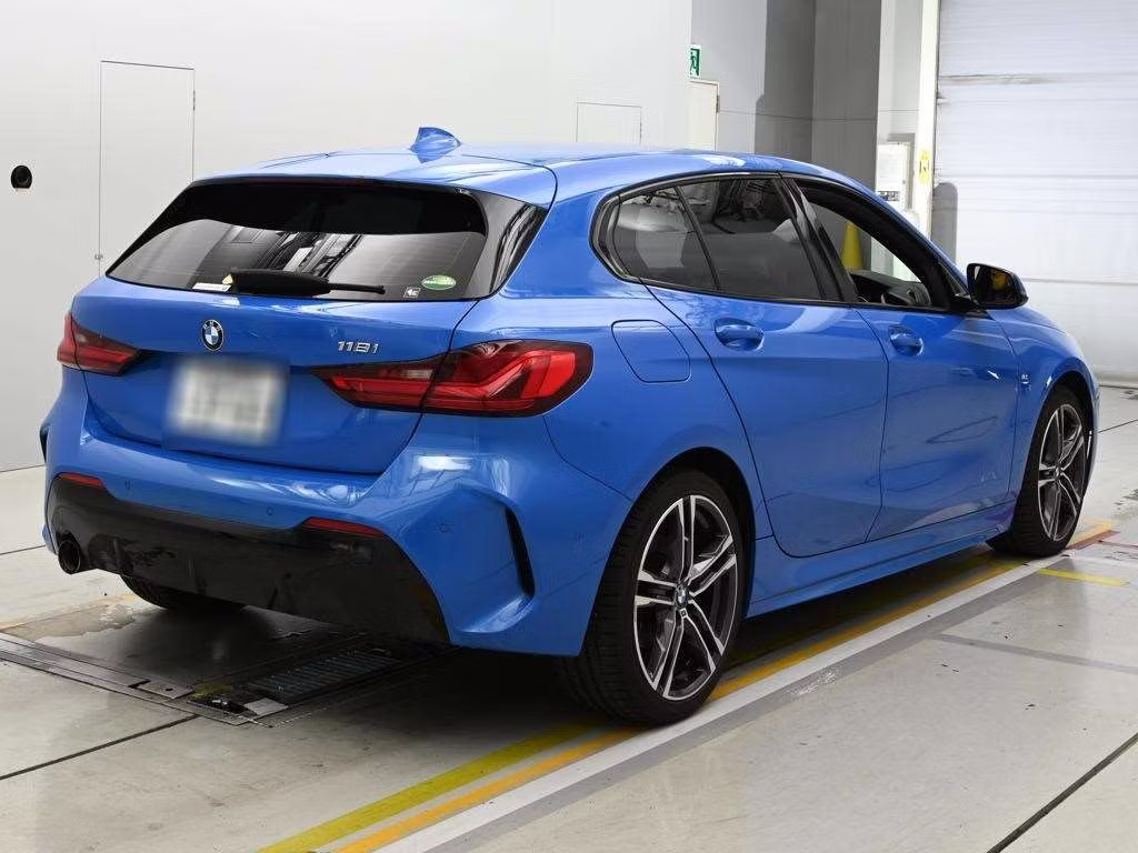 BMW 1-SERIES