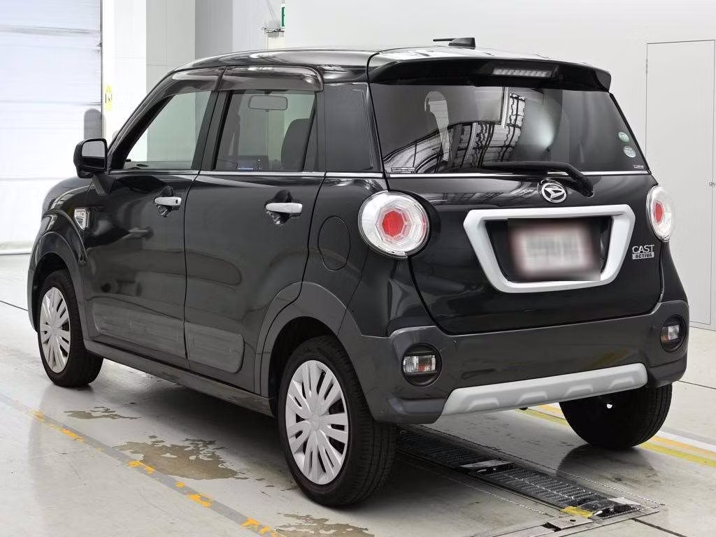 DAIHATSU CAST