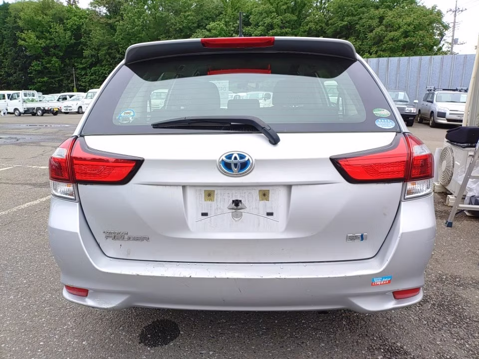TOYOTA COROLLA FIELDER