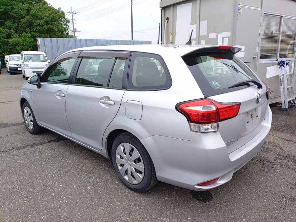 TOYOTA COROLLA FIELDER