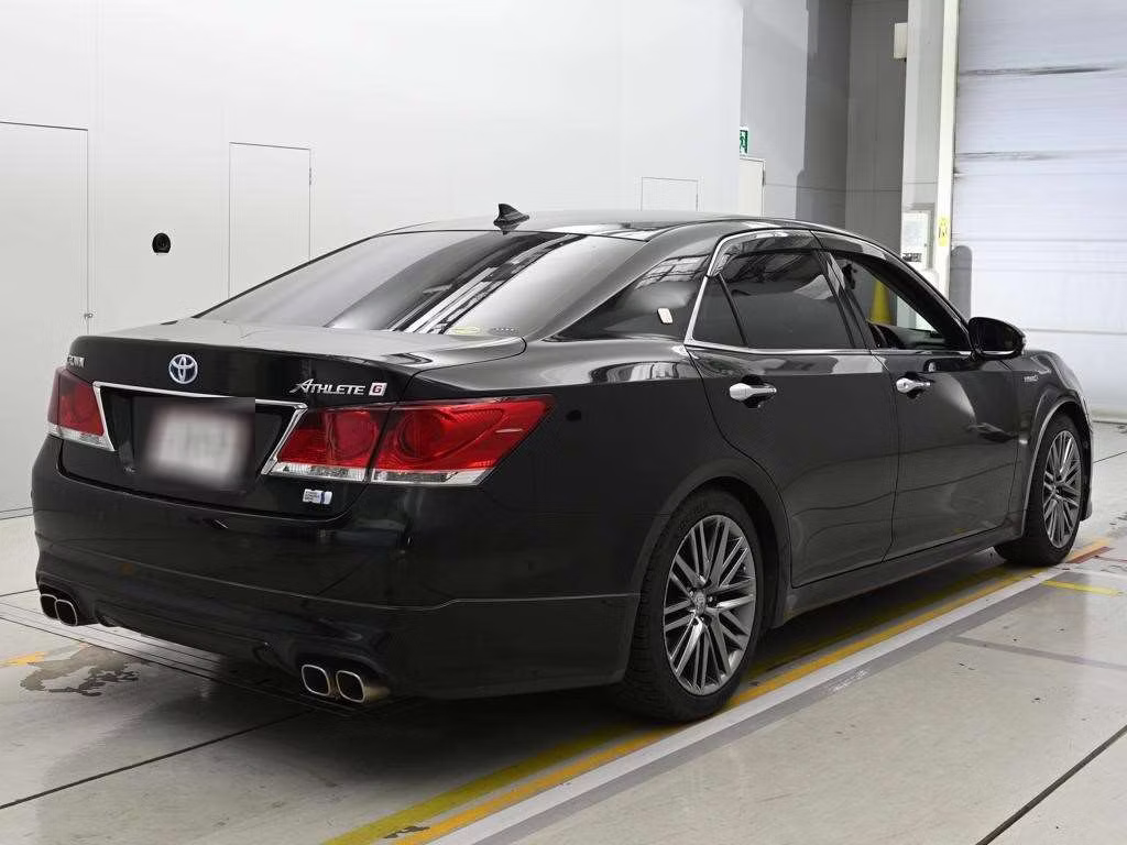 TOYOTA CROWN