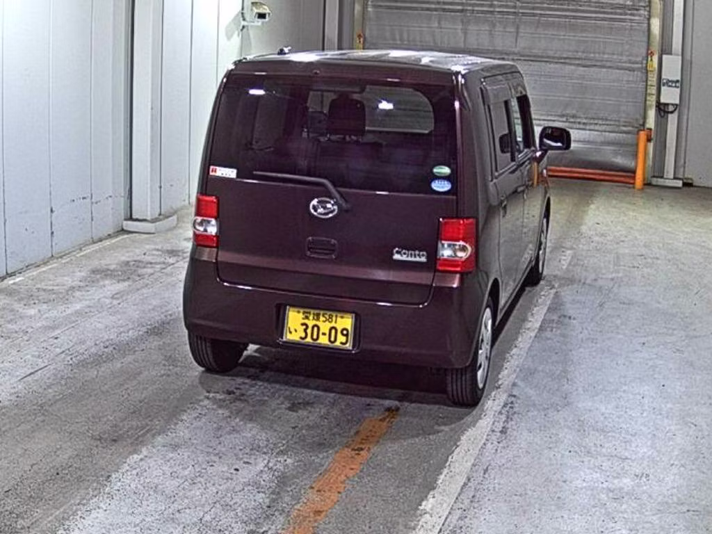 DAIHATSU MOVE CONTE