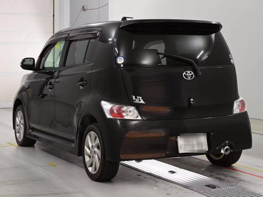 TOYOTA BB
