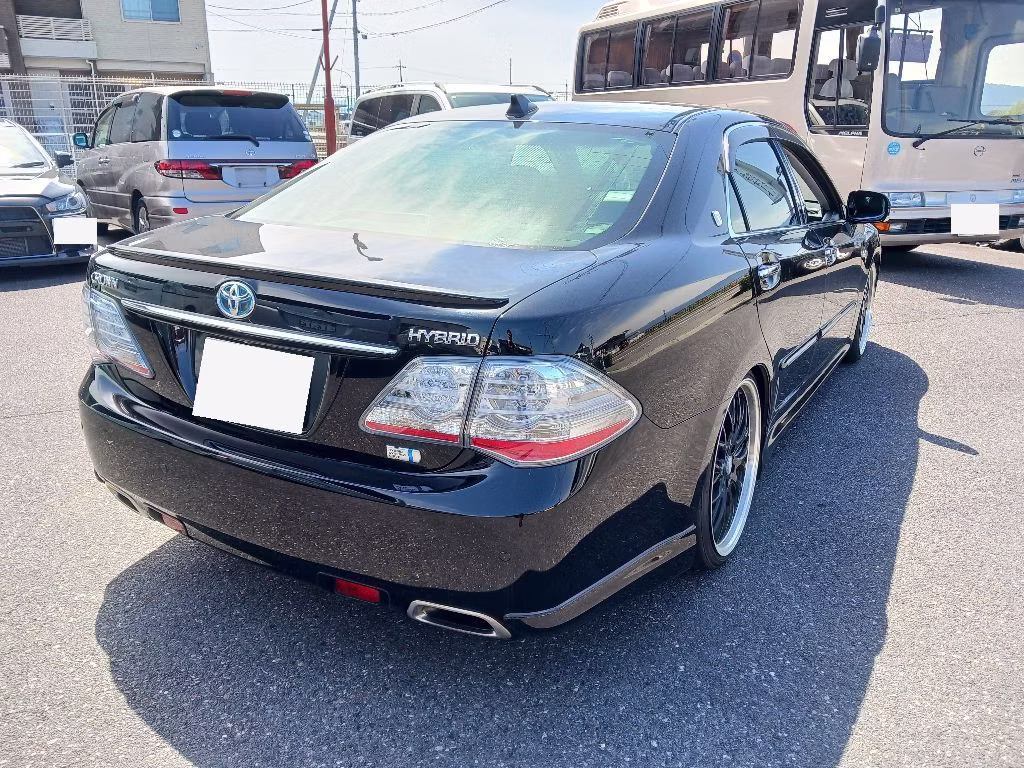 TOYOTA CROWN