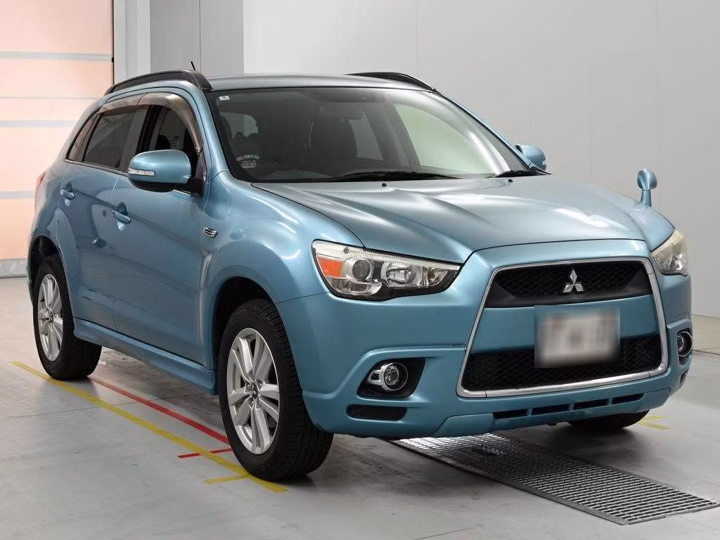 MITSUBISHI RVR