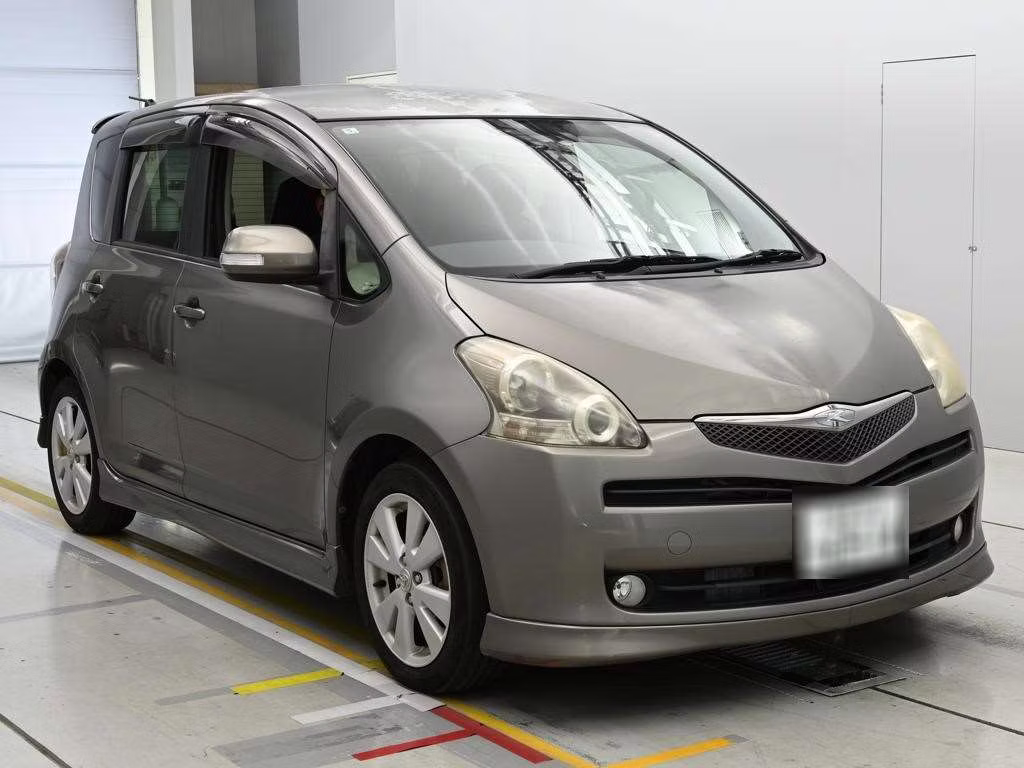 TOYOTA RACTIS