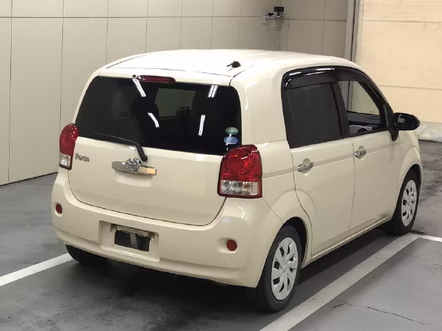 TOYOTA PORTE
