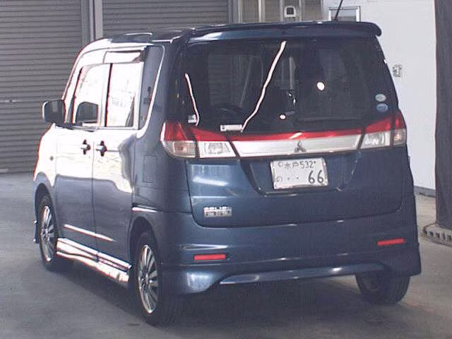 MITSUBISHI DELICA D:2