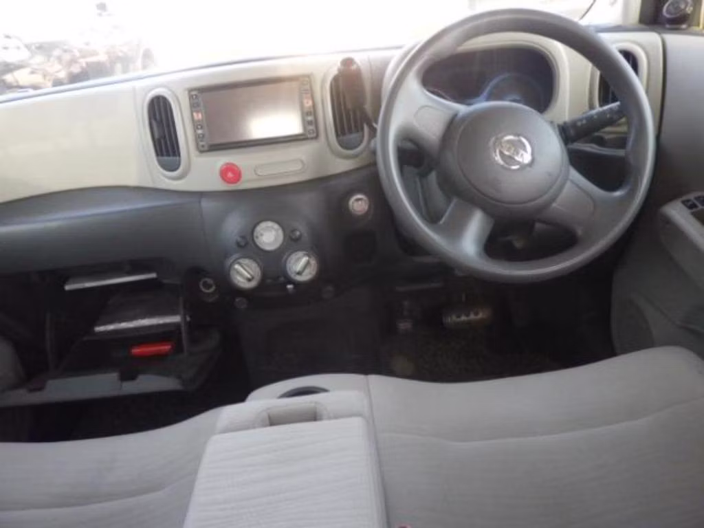 NISSAN CUBE