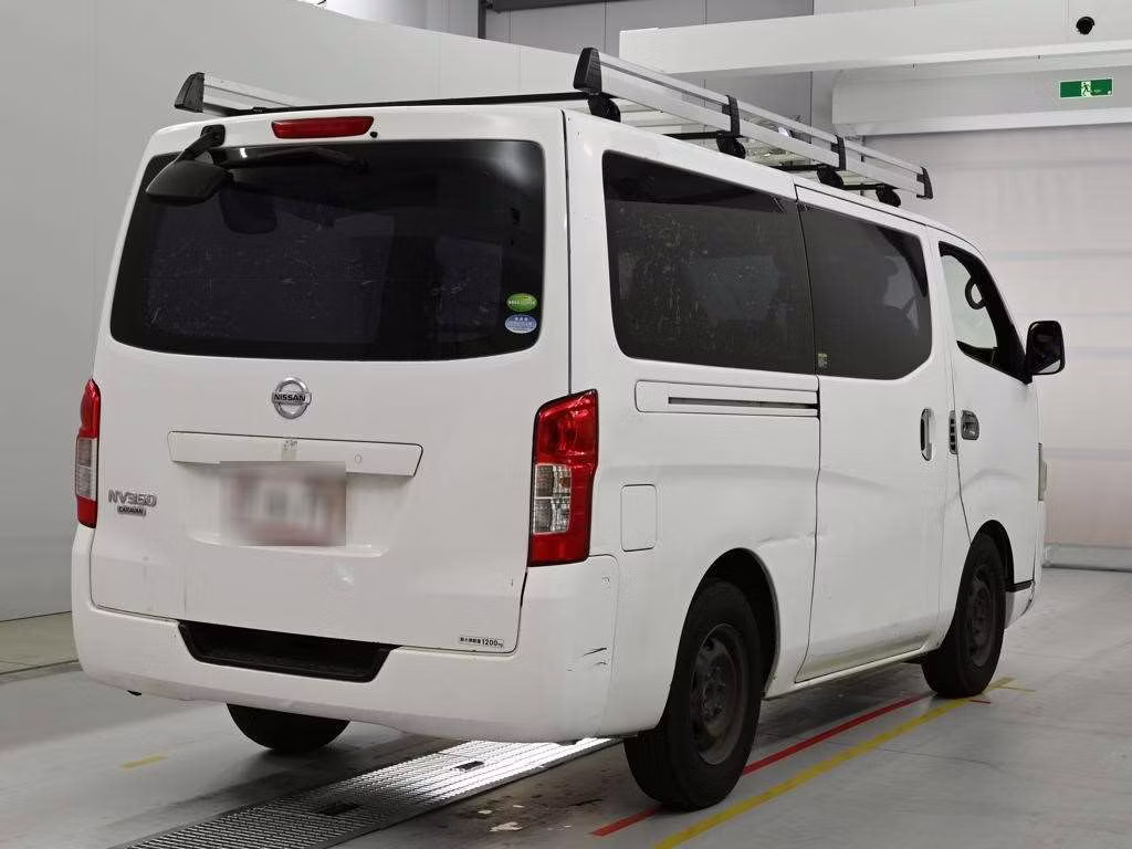 NISSAN NV350 CARAVAN