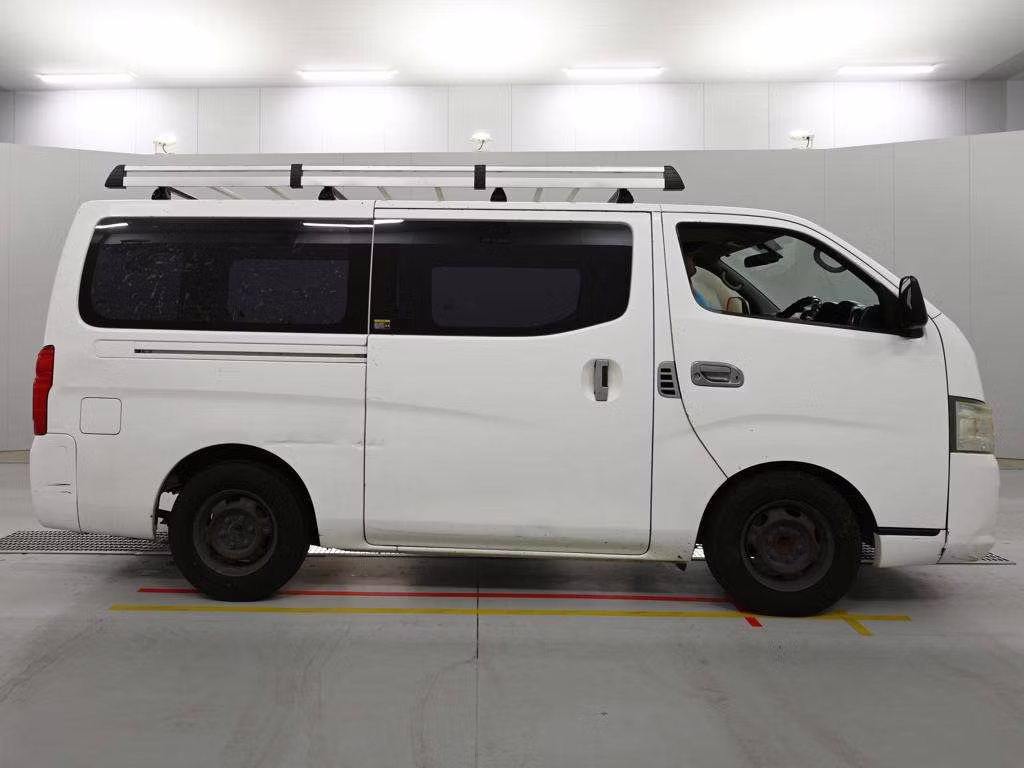 NISSAN NV350 CARAVAN