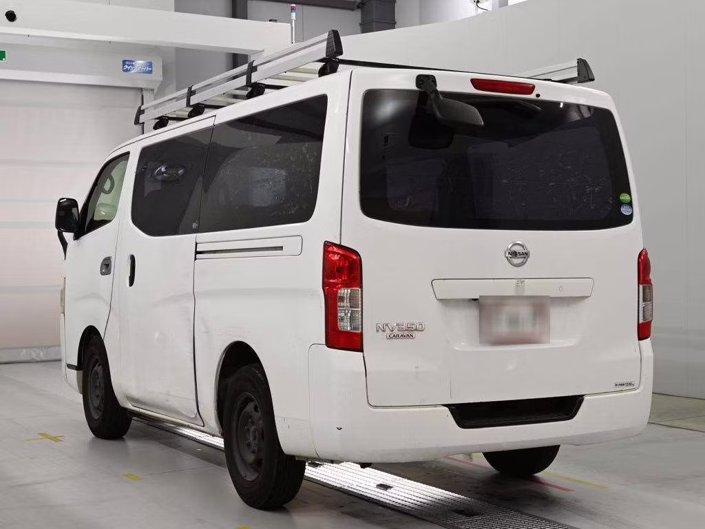 NISSAN NV350 CARAVAN