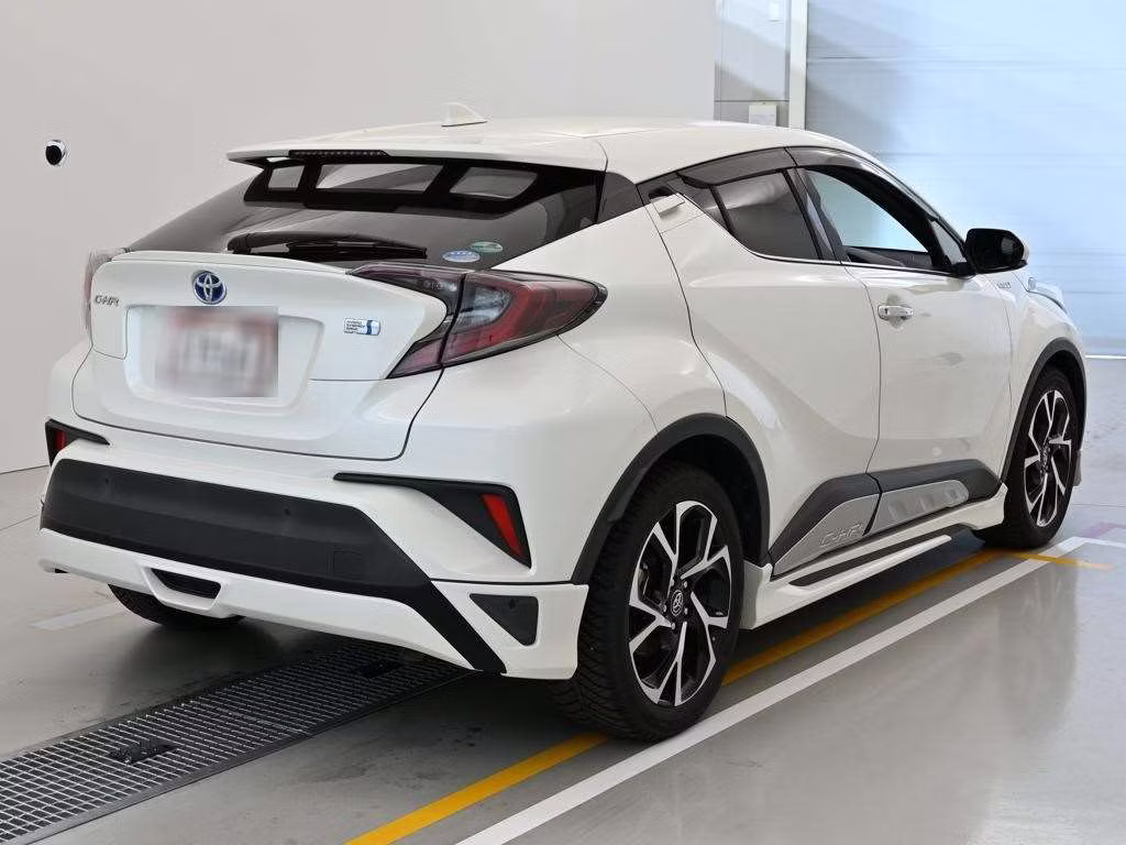 TOYOTA C-HR