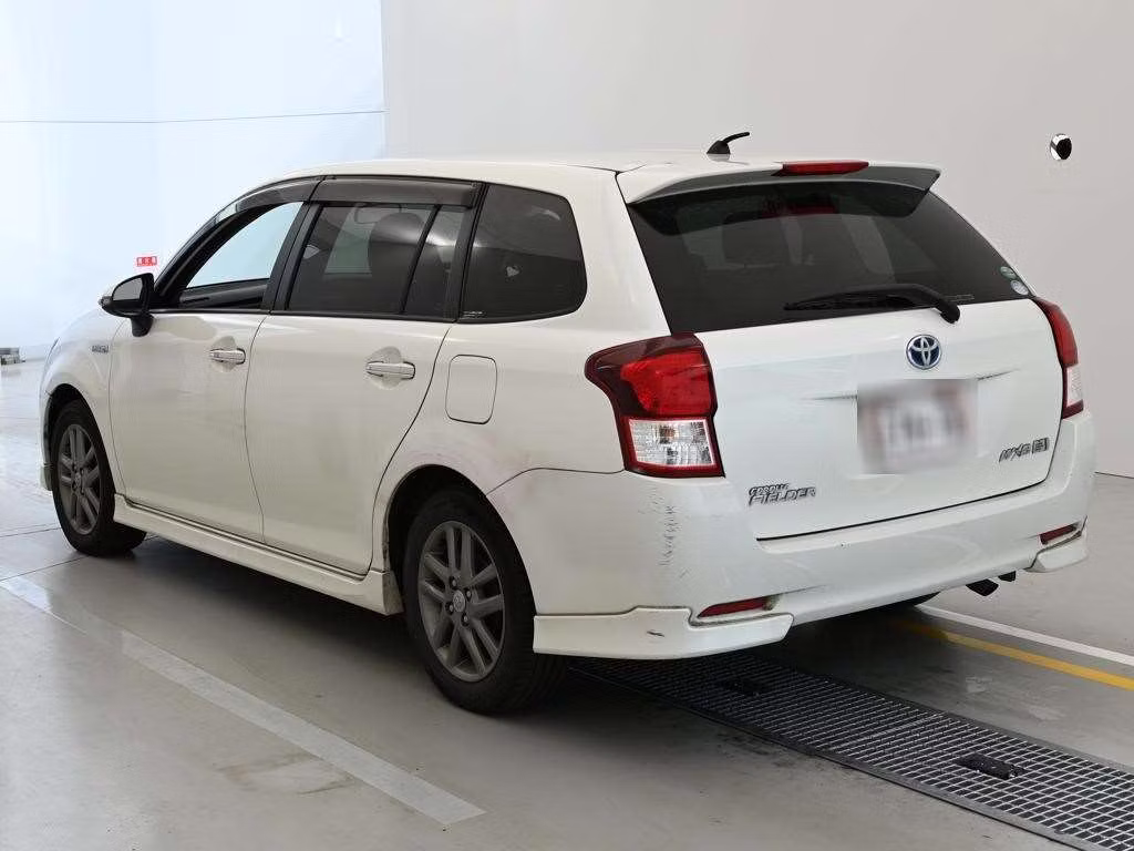 TOYOTA COROLLA FIELDER