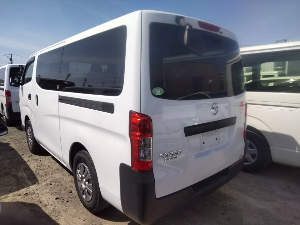 NISSAN NV350 CARAVAN
