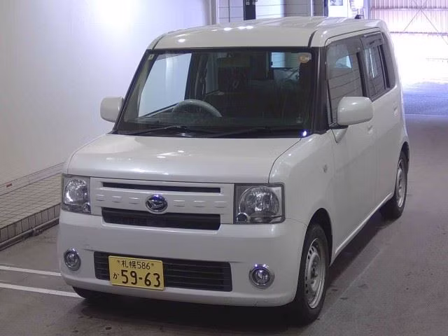 DAIHATSU MOVE CONTE