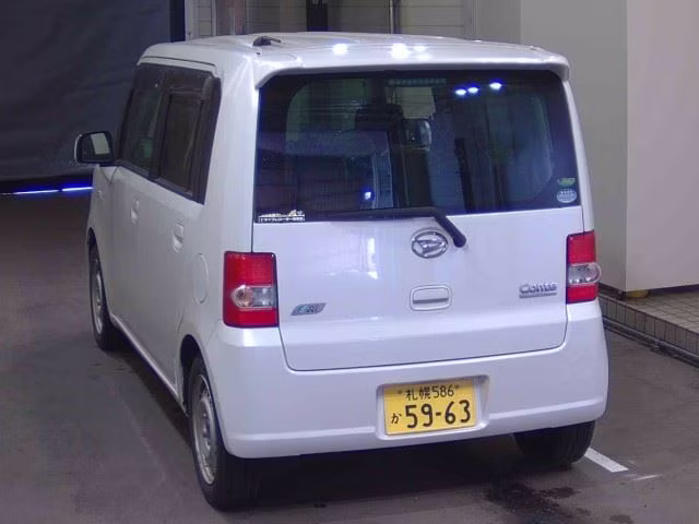 DAIHATSU MOVE CONTE