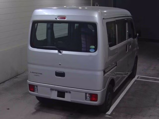 MITSUBISHI MINICAB