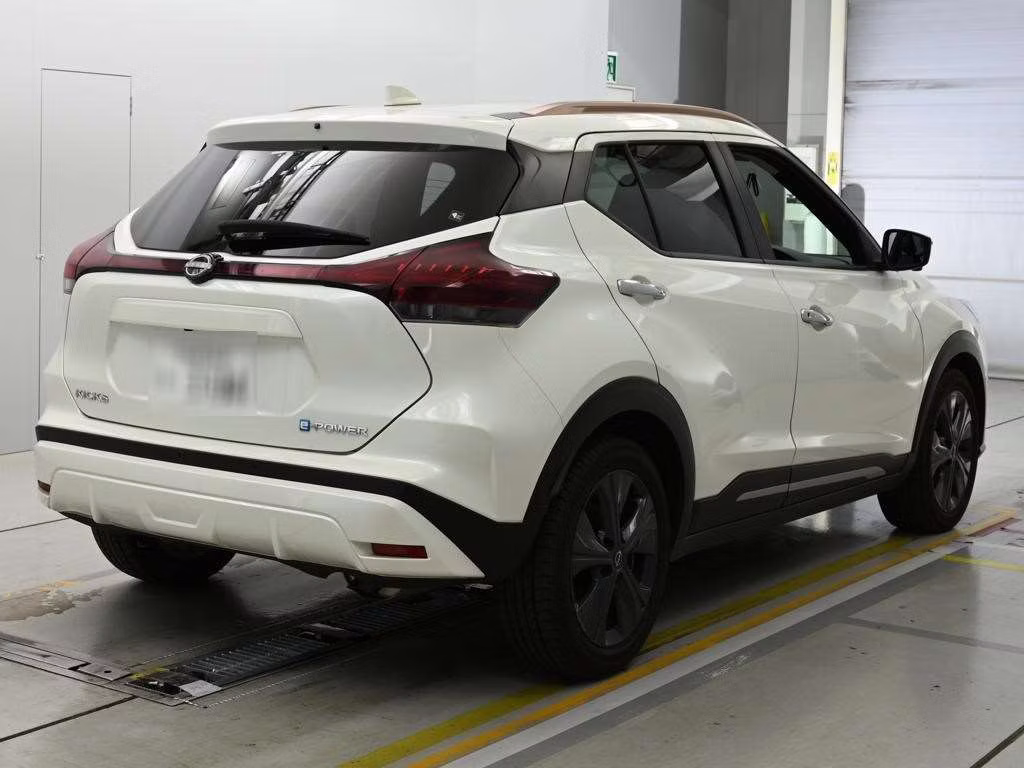 NISSAN KICKS