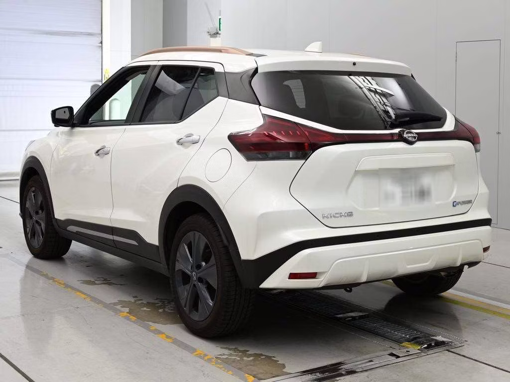 NISSAN KICKS