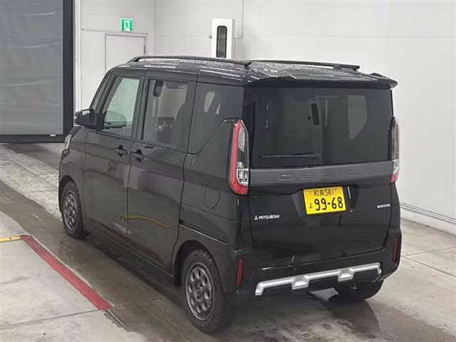MITSUBISHI DELICA MINI
