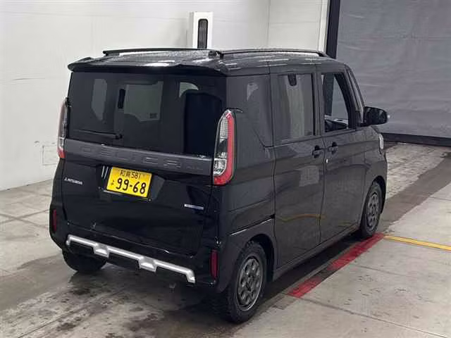 MITSUBISHI DELICA MINI