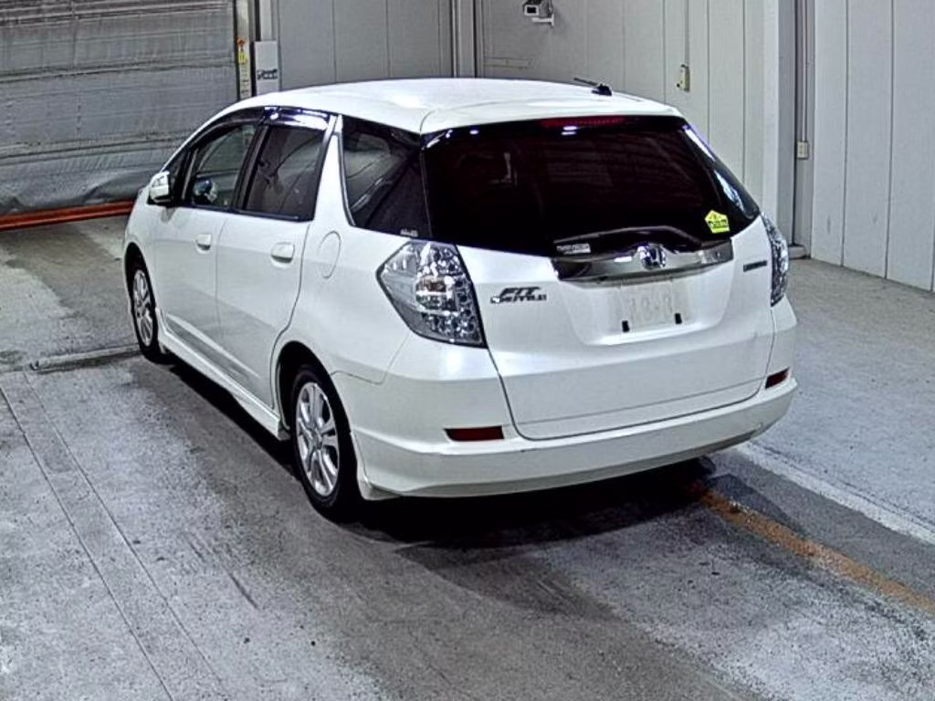 HONDA FIT SHUTTLE