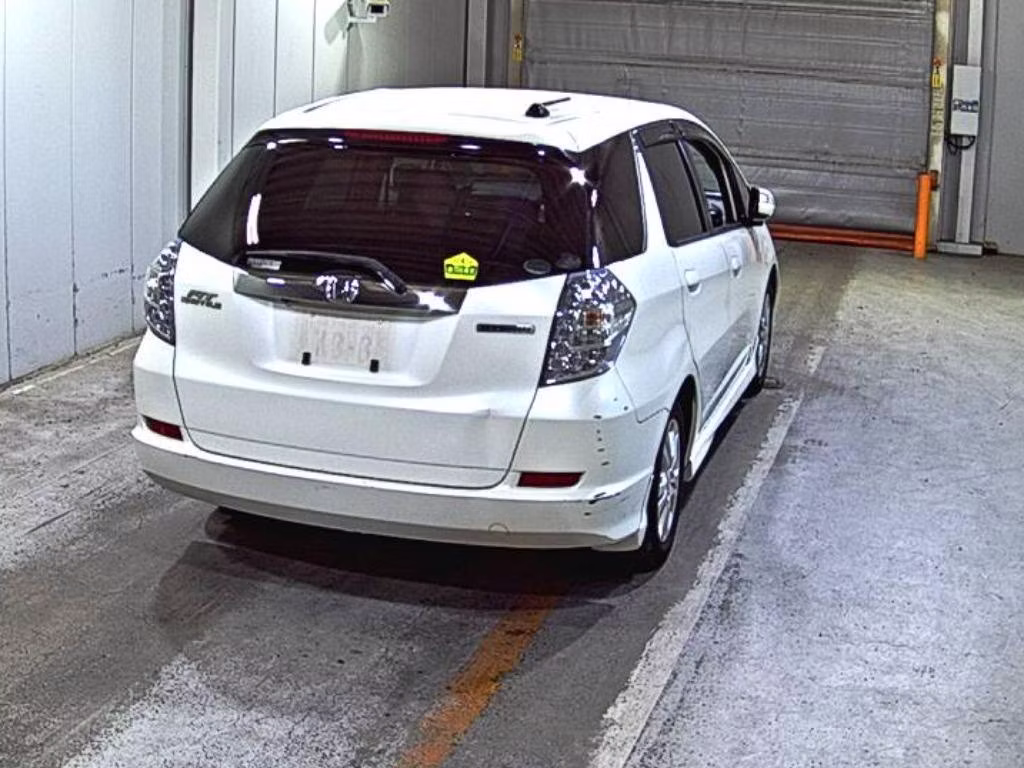 HONDA FIT SHUTTLE