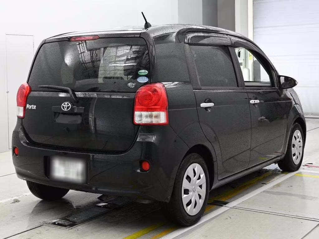 TOYOTA PORTE